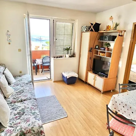 Apartment Ema Lara Apartman