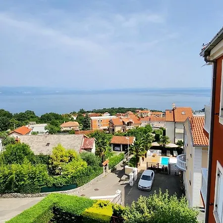 Ema Lara Apartman *